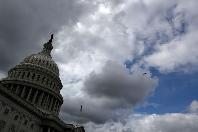 Image d'illustration pour: US Congress returns, with a one-month deadline to avert government shutdown