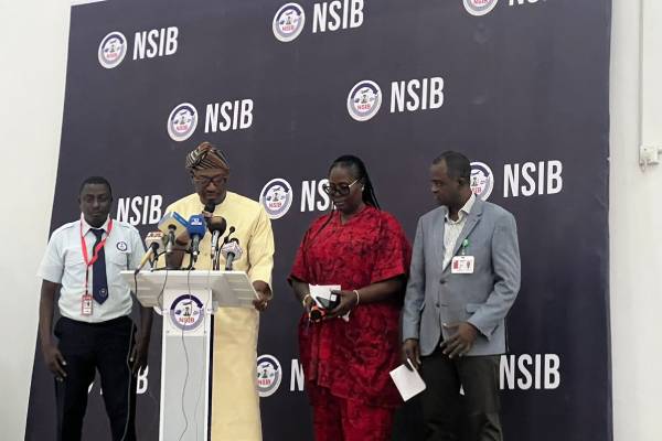 Image d'illustration pour: NSIB Begins Probe Of Kaduna Train Derailment, Confirms 12 Injuries -