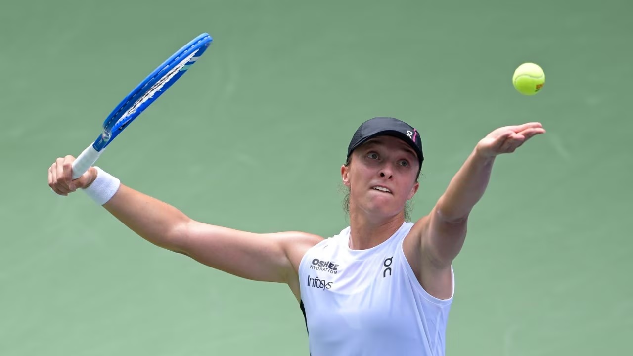 Image d'illustration pour: Iga e Anisimova duelam às 14h, com jogos de Osaka e Sinner à noite - TenisBrasil