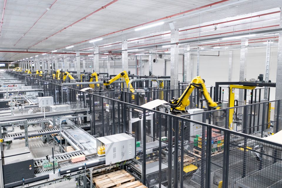 Image d'illustration pour: Automation och hållbarhet förenade: SSI Schäfer hjälper Coop att öppna ett av Europas största automatiserade distributionscenter | news aktuell GmbH