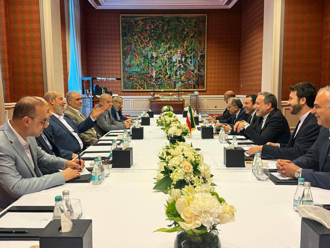Image d'illustration pour: Iran FM holds meeting with Hamas delegation