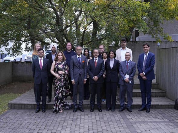 Image d'illustration pour: World News | Iceland: MoS Kirti Vardhan Singh Reviews Progress on Promoting Bilateral Trade, Tourism, Tech Collab | LatestLY