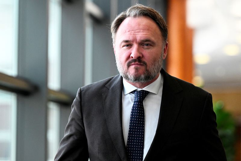 Image d'illustration pour: EU would welcome US backing to quit Russian oil, energy chief says