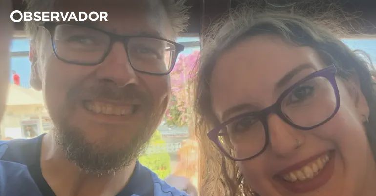 Image d'illustration pour: Ela diretora, ele professor de teatro: casal britânico entre as vítimas de acidente no Elevador da Glória. Estavam em Lisboa a passar férias