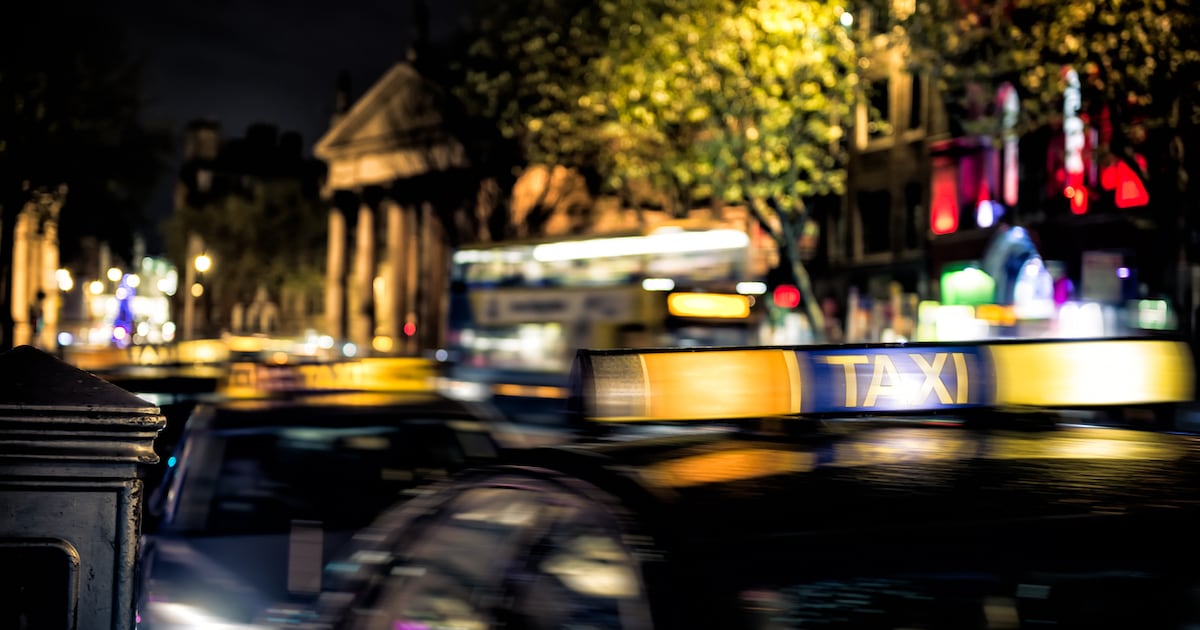 Image d'illustration pour: Donald Clarke: I dare you to walk through Dublin city centre of an evening. You won't believe what you see