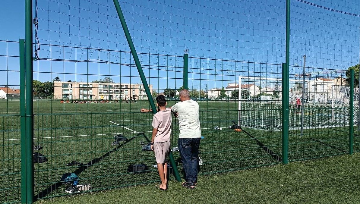 Image d'illustration pour: Le 'projet Mbappé' des parents pour leurs enfants : "un fléau" écarté dans un club de foot d'Arles - ici