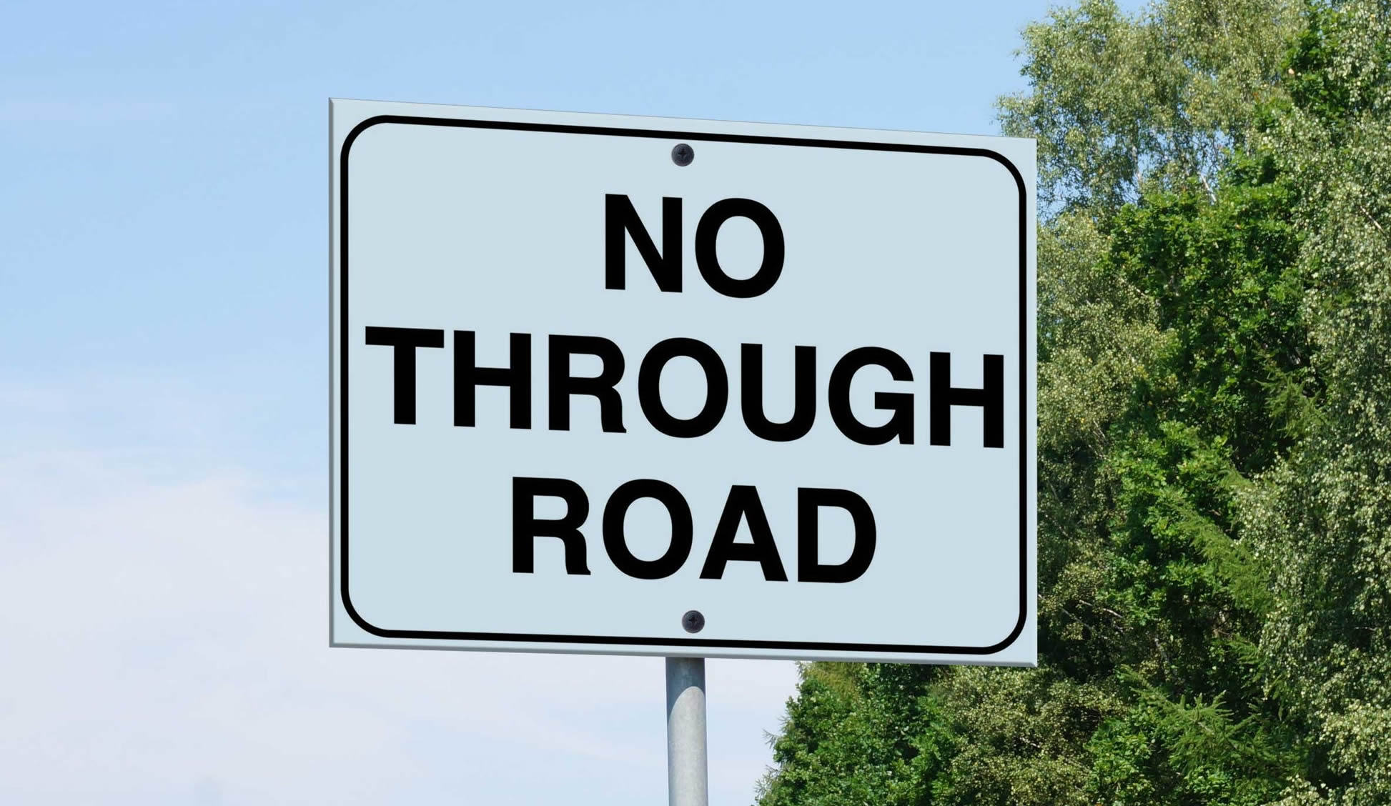 Image d'illustration pour: 'No through Road': Storm as Harare City Council initiates process to sell a public road in Highlands to just 1 person