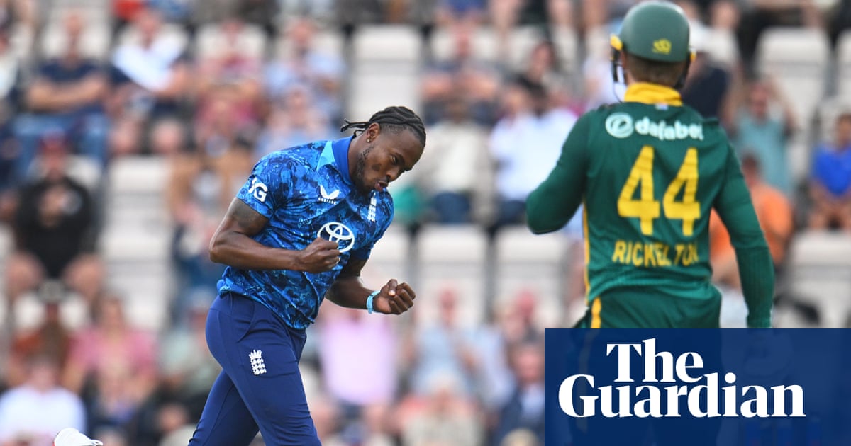 Image d'illustration pour: Jofra Archer stars as England power to record ODI win against South Afriica