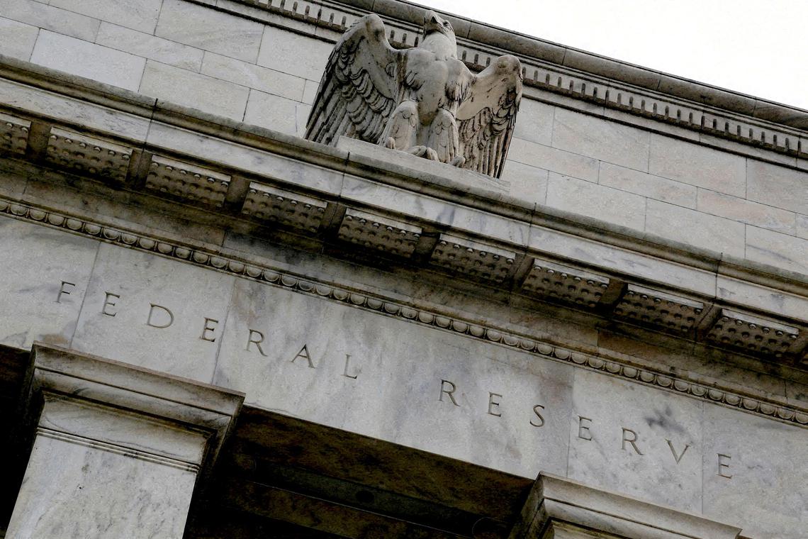Image d'illustration pour: Fed rate cut would relieve Asia as it grapples with tariffs, ADB says