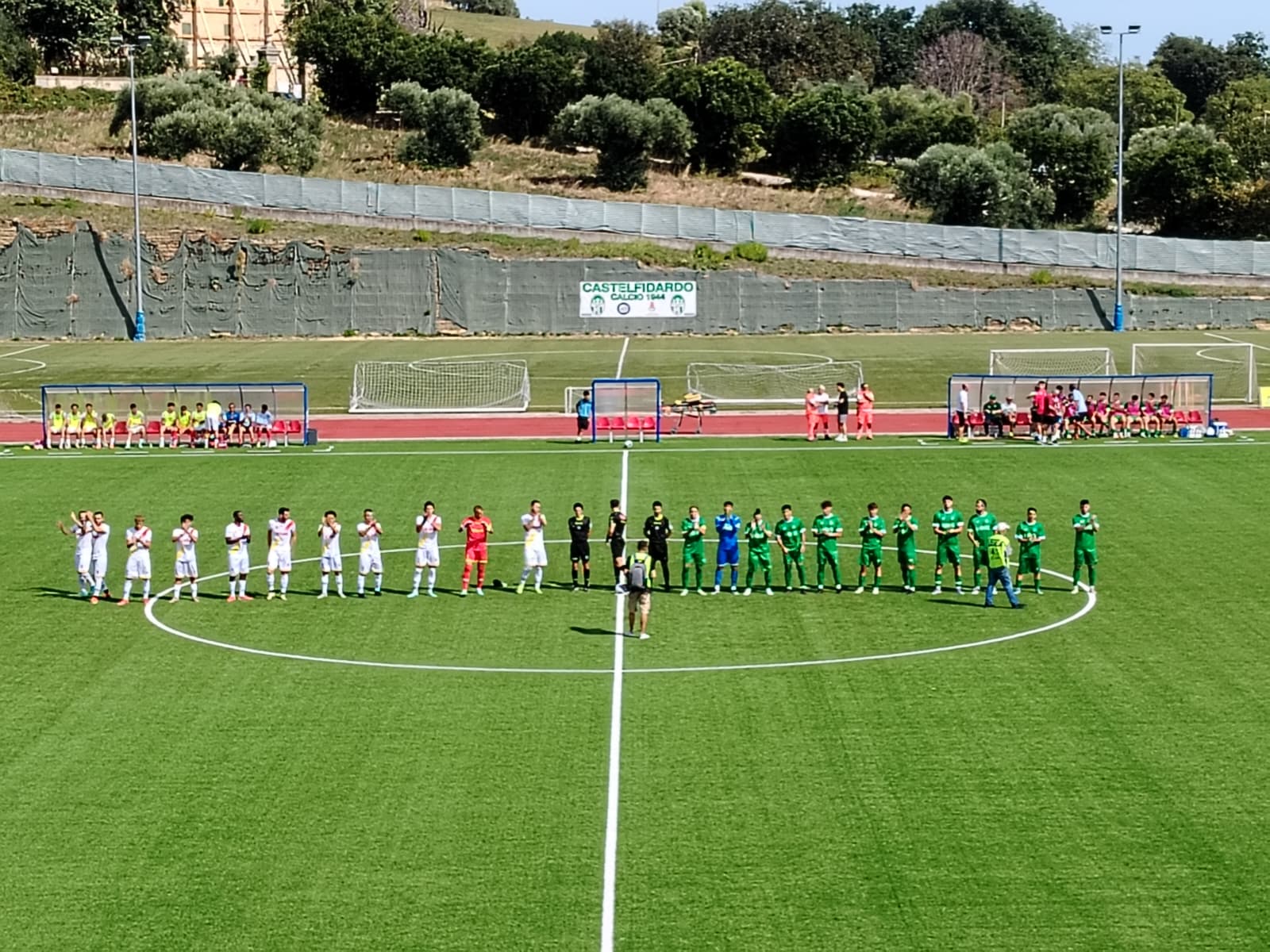 Image d'illustration pour: Castelfidardo, schiaffo bruciante all'esordio in campionato