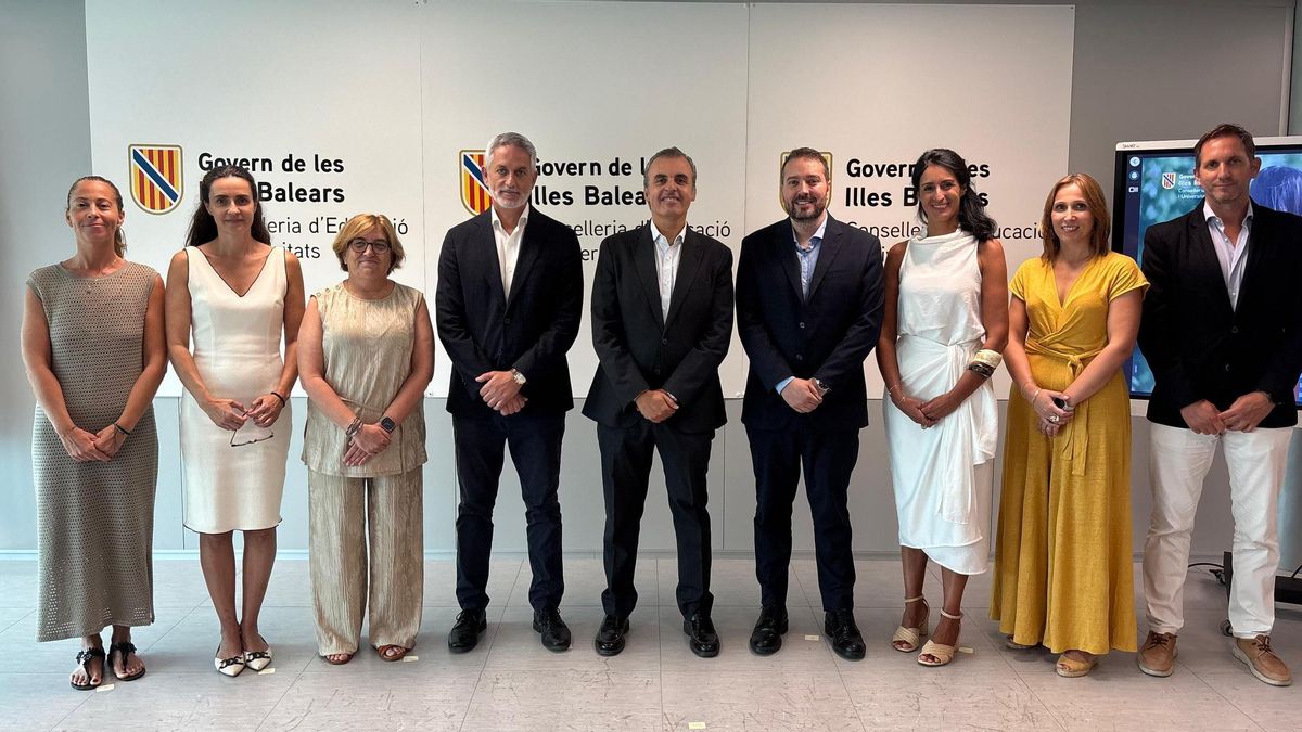 Image d'illustration pour: Curso 2025-2026 en Baleares: el número de alumnos solo sube en la red concertada mientras la educación pública pierde estudiantes