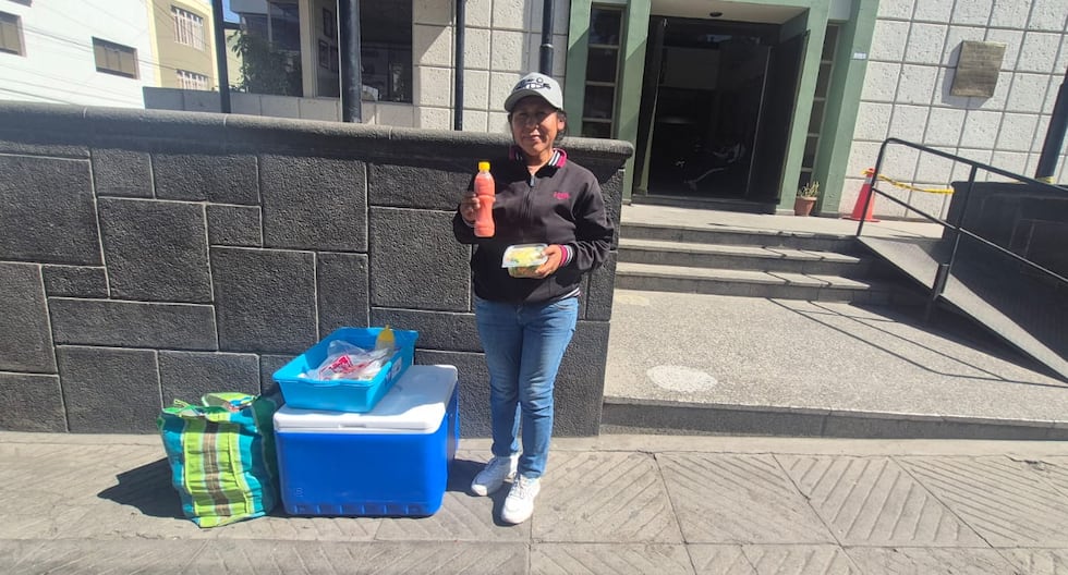 Image d'illustration pour: Arequipa: Mujer busca ayuda para salvar la vida de su hijo con leucemia (VIDEO)