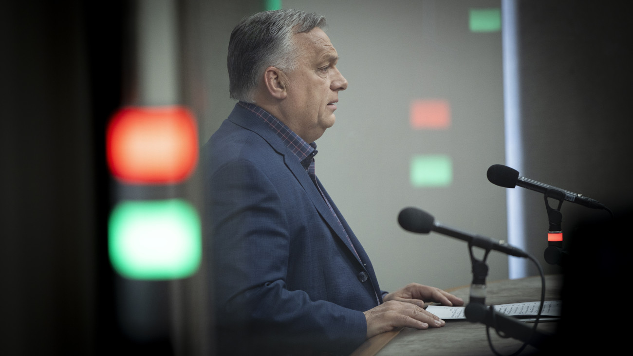 Image d'illustration pour: Orbán Viktor péntek reggel: megfogadtam, hogy nekem sikerülni fog, hogy az ország kimaradjon a háborúból