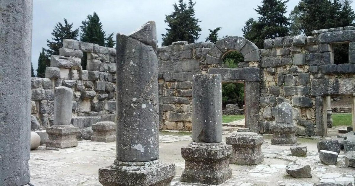 Image d'illustration pour: Arqueólogos descobrem proa romana de bronze do passado imperial da Áustria