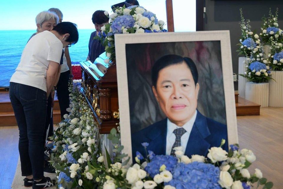 Image d'illustration pour: Late Nippon Paint tycoon's fortune makes six grandchildren billionaires