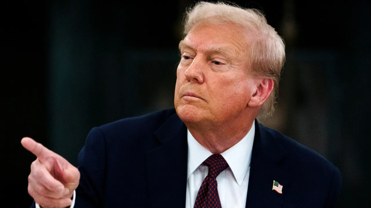 Image d'illustration pour: 'Acredito que autor de atentado contra Charlie Kirk foi preso', diz Trump
