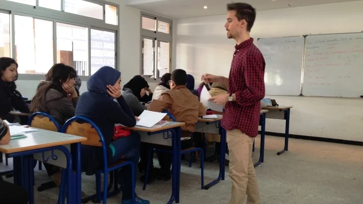 Image d'illustration pour: Des parents protestent contre "les expulsions arbitraires à l'école affiliée à l'Université Al Akhawayn à Ifrane"