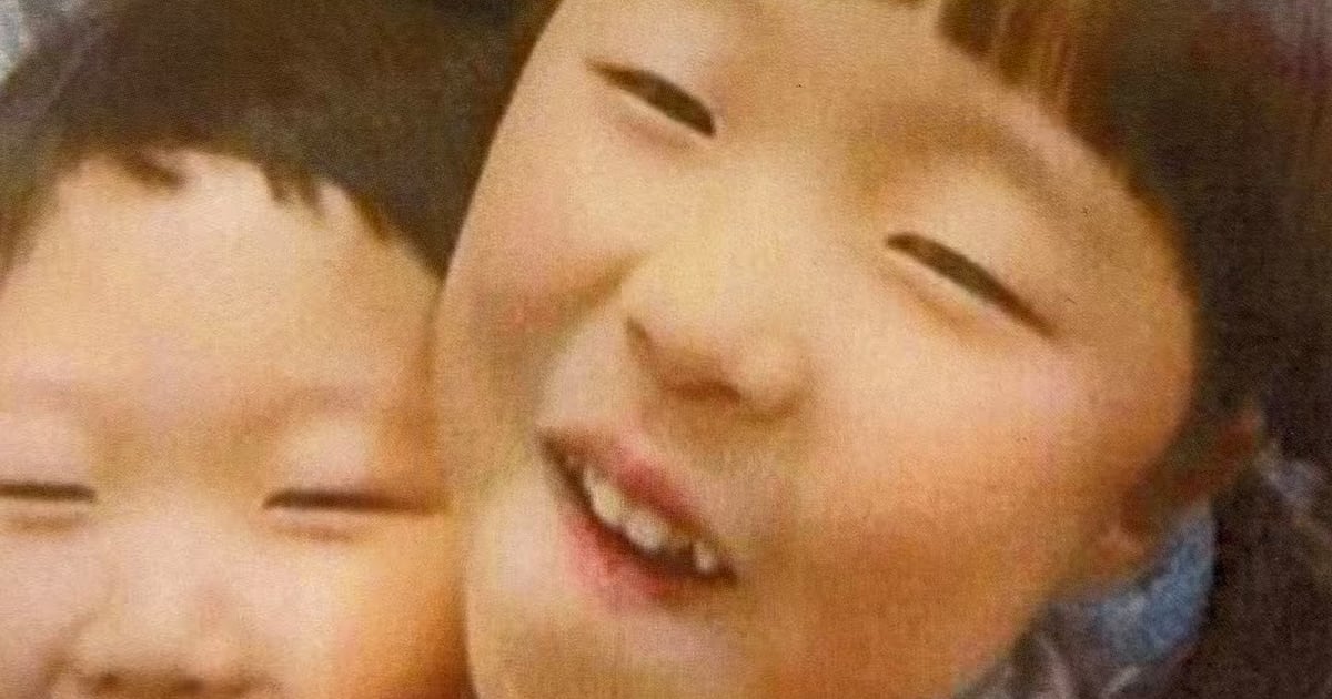 Image d'illustration pour: Suitcase murder: Mom admits killing kids