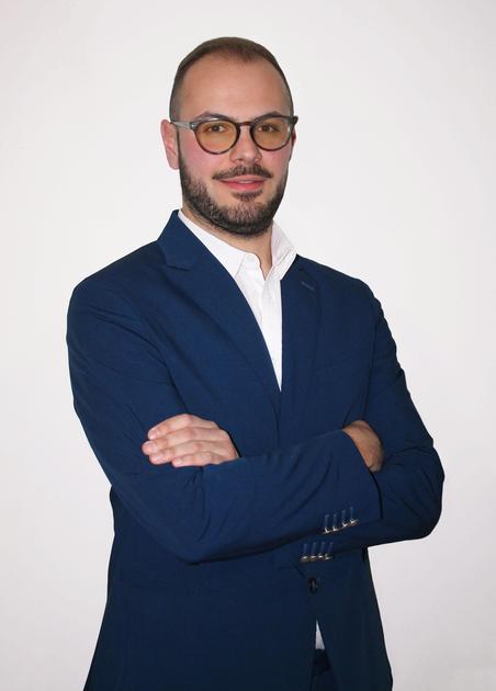 Image d'illustration pour: Prato, Santi si dimette da commissario di Forza Italia. "Inutili battaglie interne, impossibile lavorare"