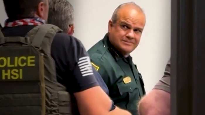 Image d'illustration pour: Affidavit offers more detail in illegal gambling investigation that led to arrest of suspended Osceola County sheriff