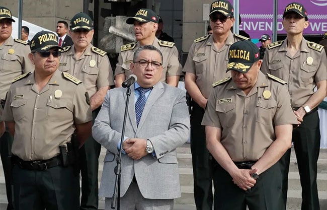 Image d'illustration pour: Ministro de Justicia de Perú, Juan Santiváñez, implicado en escándalo de soborno a Jueces | Periódico Zócalo | Noticias de Saltillo, Torreón, Piedras Negras, Monclova, Acuña