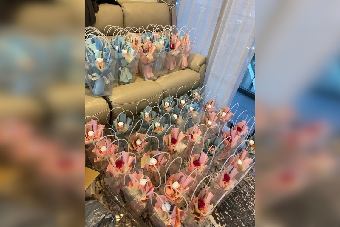 Image d'illustration pour: When a huge order for flowers turns stinky: S'pore florist left in the red after fake bulk order