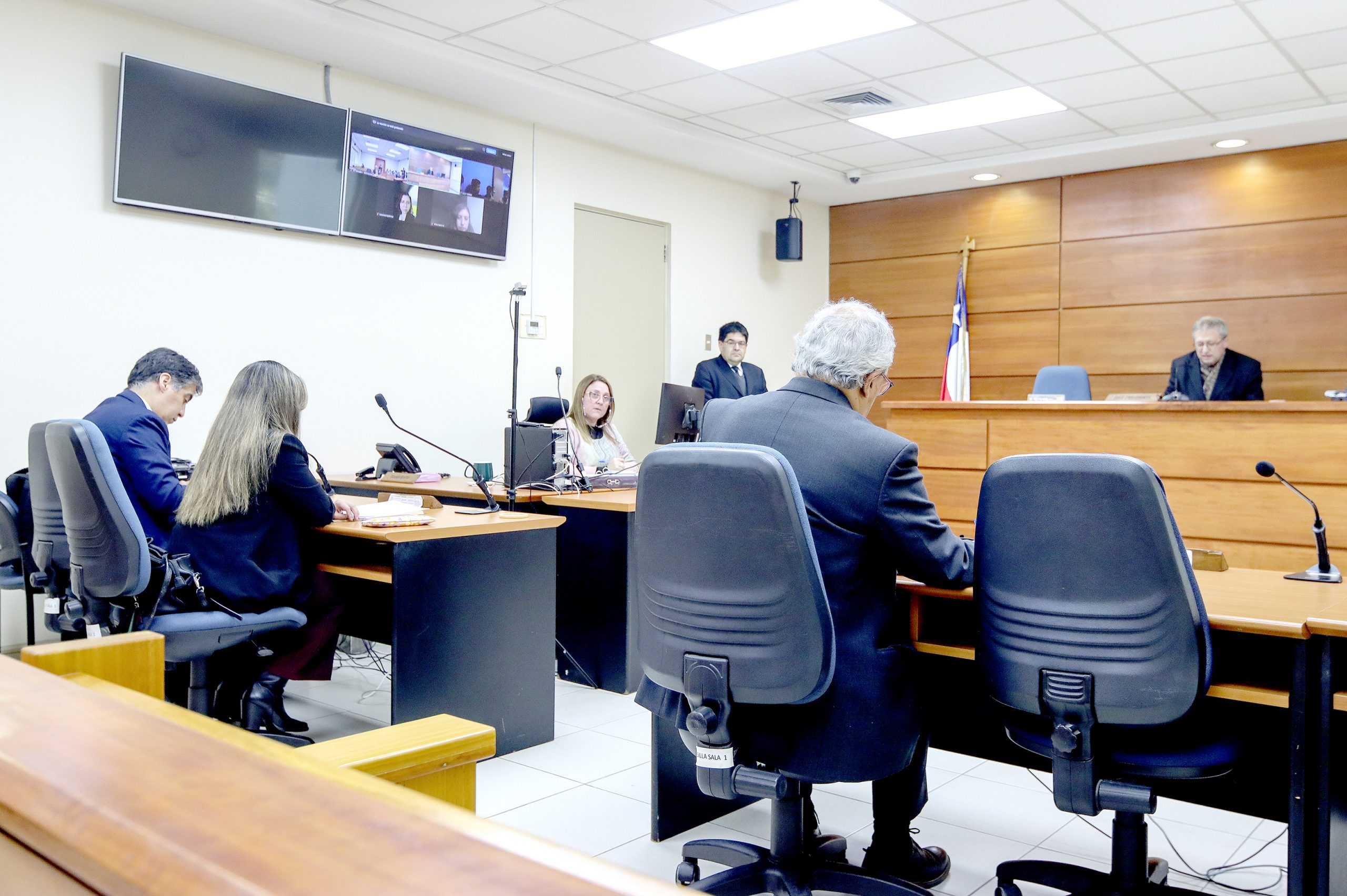 Image d'illustration pour: Condenas de 17 y 20 años de cárcel para asesinos de joven universitario - Diario La Prensa