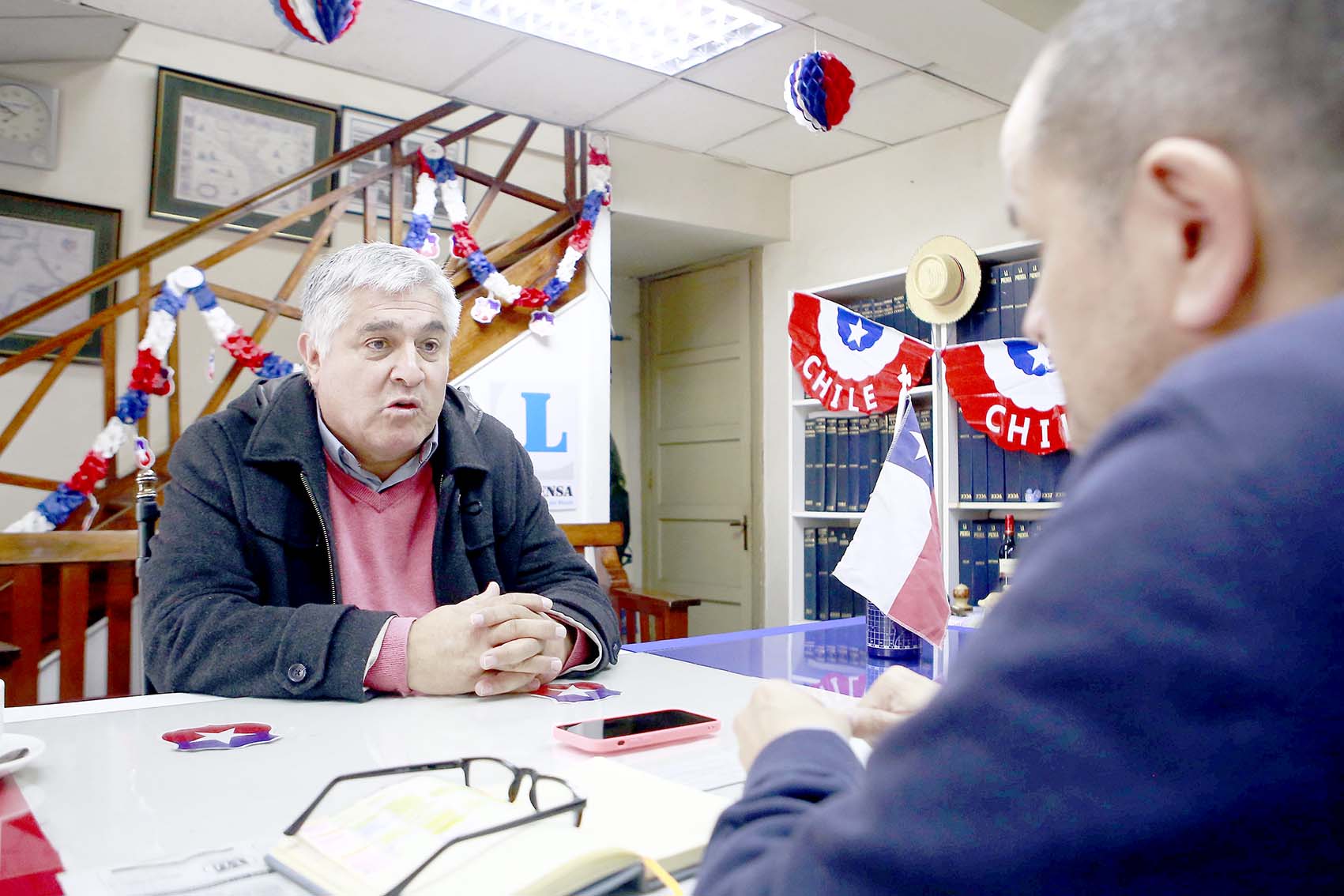 Image d'illustration pour: "No estoy de acuerdo con el turismo electoral. Uno tiene que tener una raigambre en la región para ser candidato" - Diario La Prensa