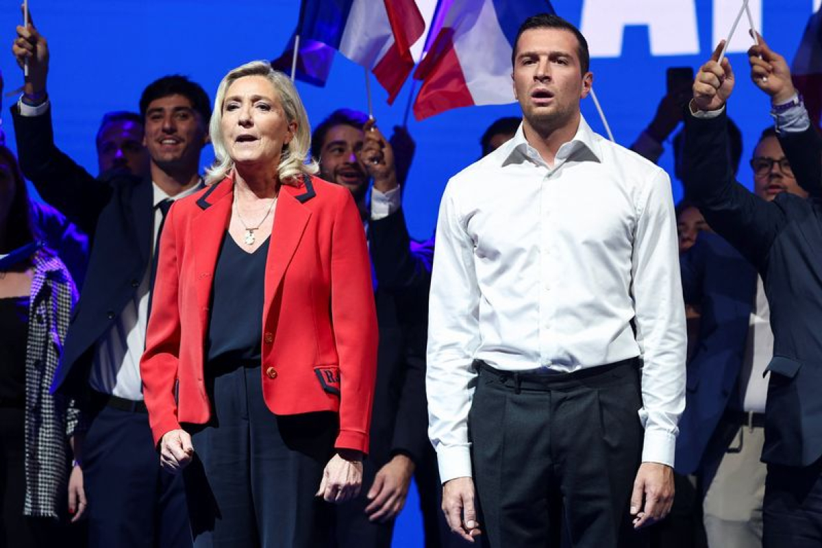 Image d'illustration pour: Le Pen et Bardella font leur rentrée en attendant "l'alternance"