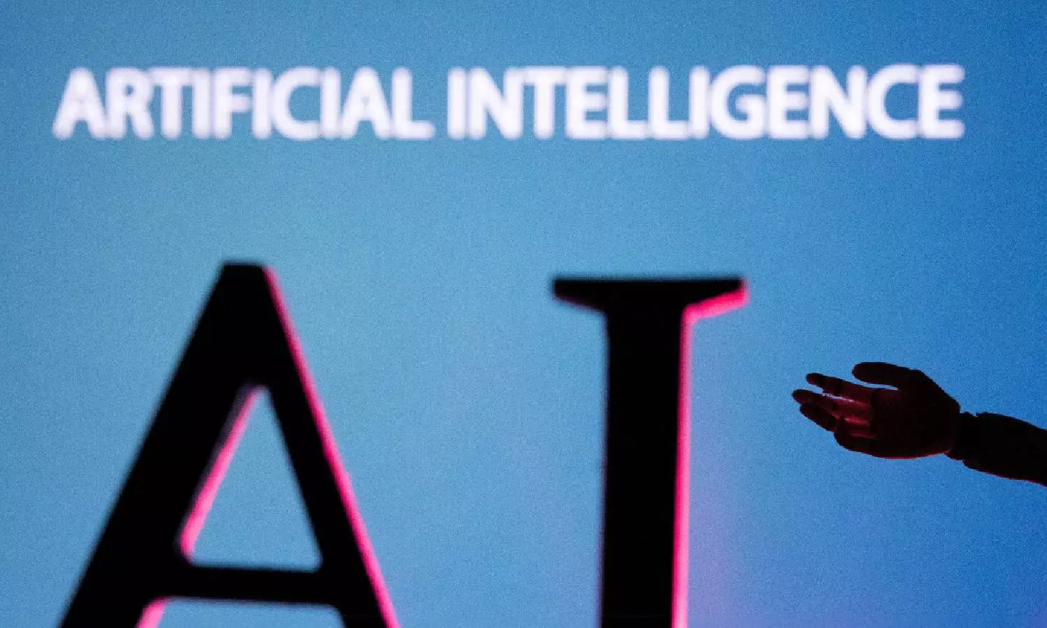 Image d'illustration pour: Strength in speed, weak in creativity, reveals study on Artificial Intelligence