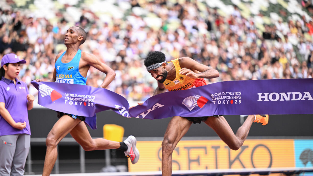 Image d'illustration pour: First-ever Tanzanian gold as Simbu dips past Petros in world marathon