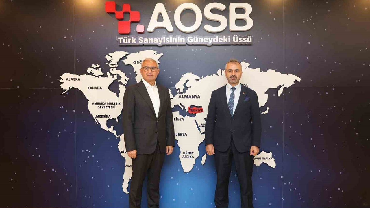 Image d'illustration pour: Saanayi ve eğitim el ele! AOSB'den gençlere nitelikli iş gücü desteği