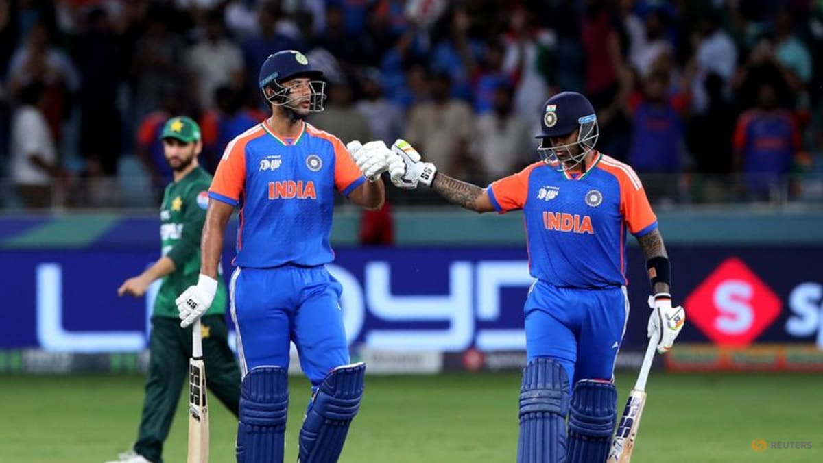 Image d'illustration pour: Pakistan seek match referee's removal after India refuse to shake hands