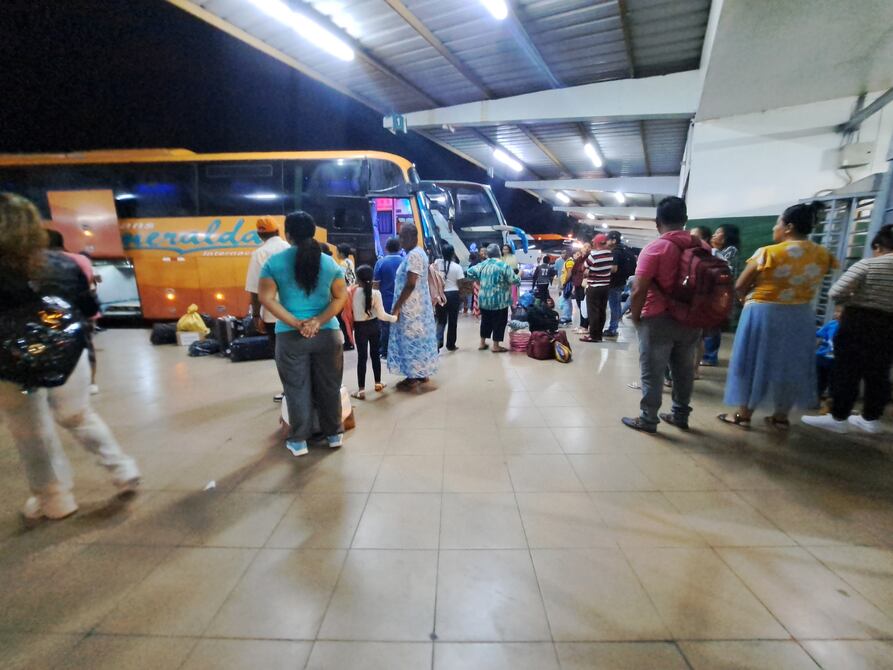 Image d'illustration pour: Habilitado el paso en vías Quevedo - Santo Domingo y Alóag-Panamérica Sur