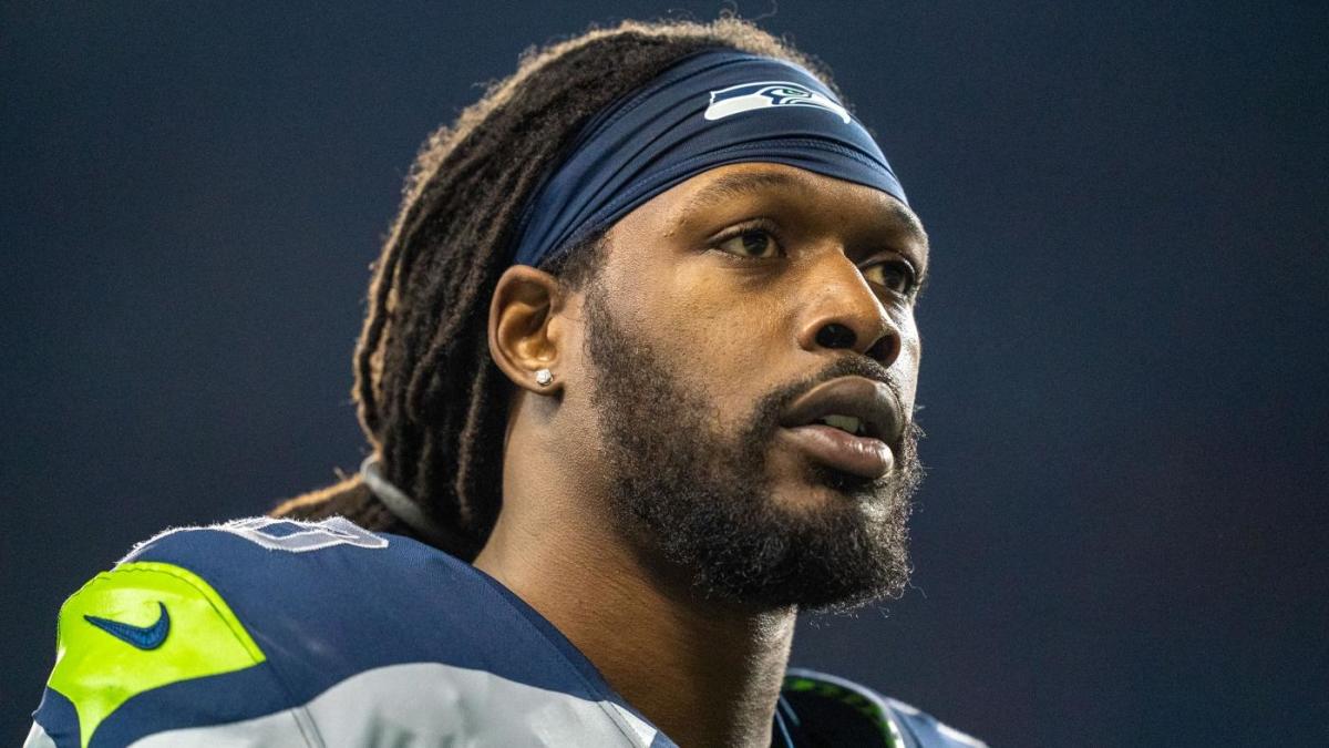 Image d'illustration pour: Cowboys' Jadeveon Clowney claims to have 'a lot' left in tank; what made pass rusher choose Dallas? - CBSSports.com