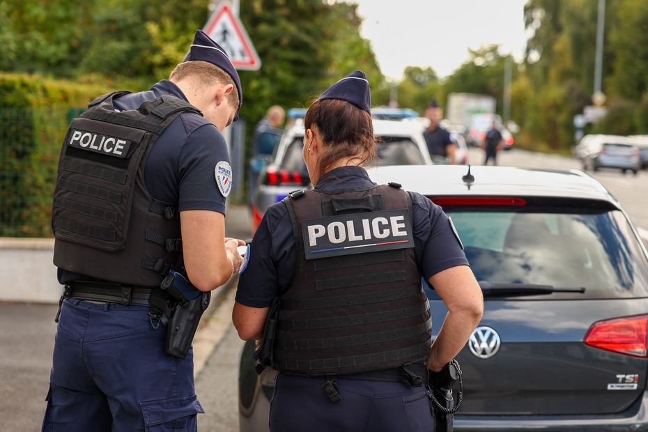Image d'illustration pour: Troisième refus d'obtempérer et troisième policier blessé en trois semaines, "on espère ne pas vivre un malheur avec de tels agissements"