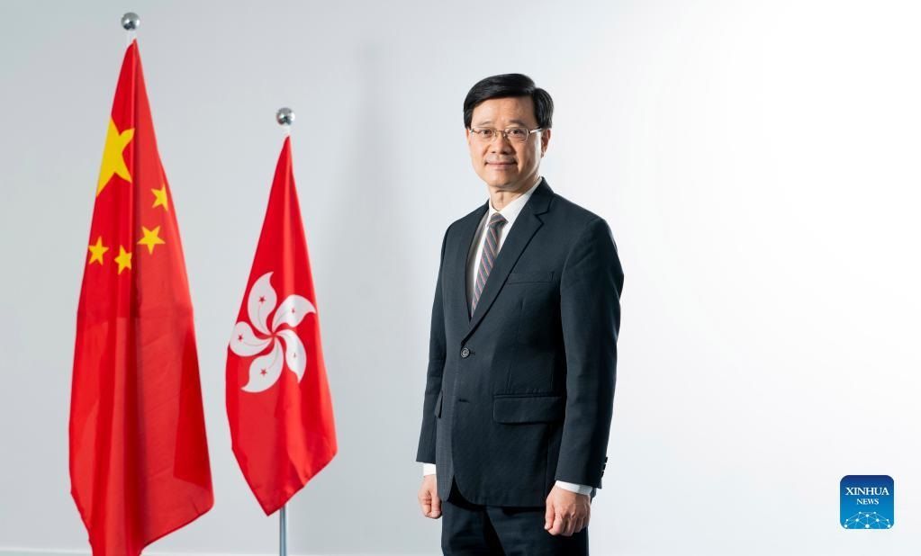 Image d'illustration pour: Hong Kong leader focuses on boosting economy, livelihoods