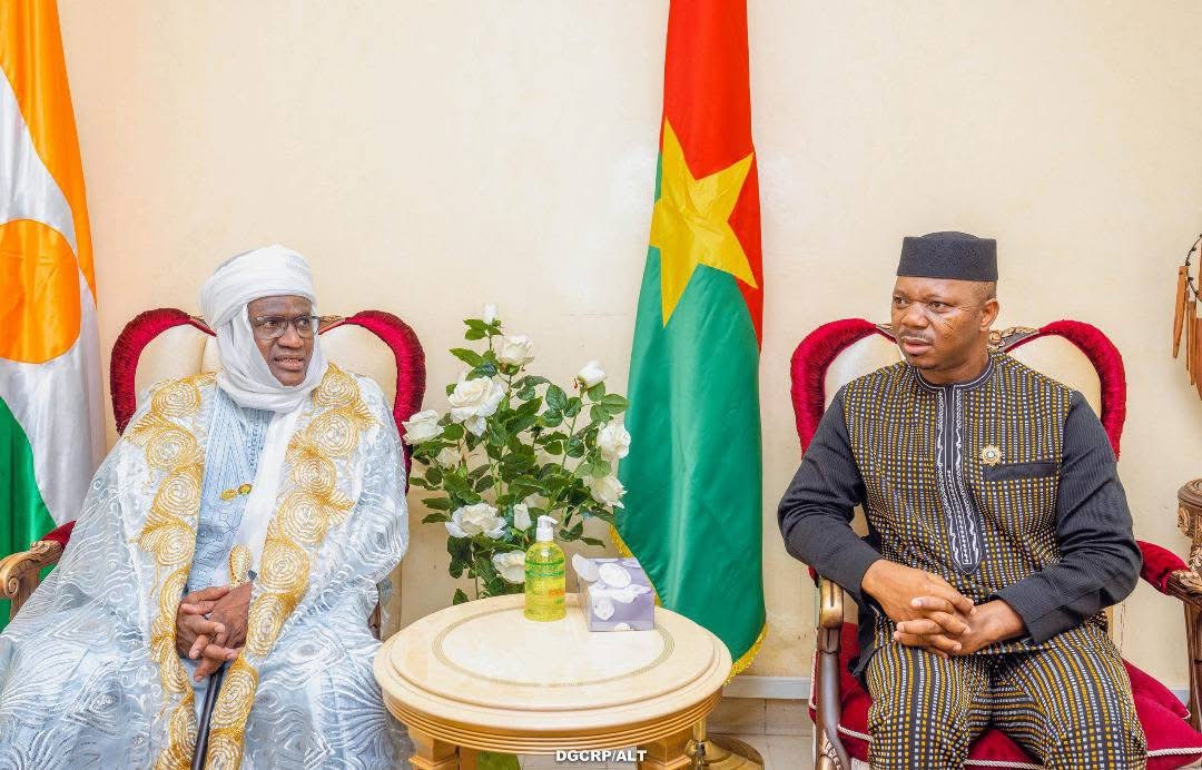 Image d'illustration pour: Coopération parlementaire : Le Président du CCR du Niger en mission à Ouagadougou pour consolider l'intégration au sein de l'AES