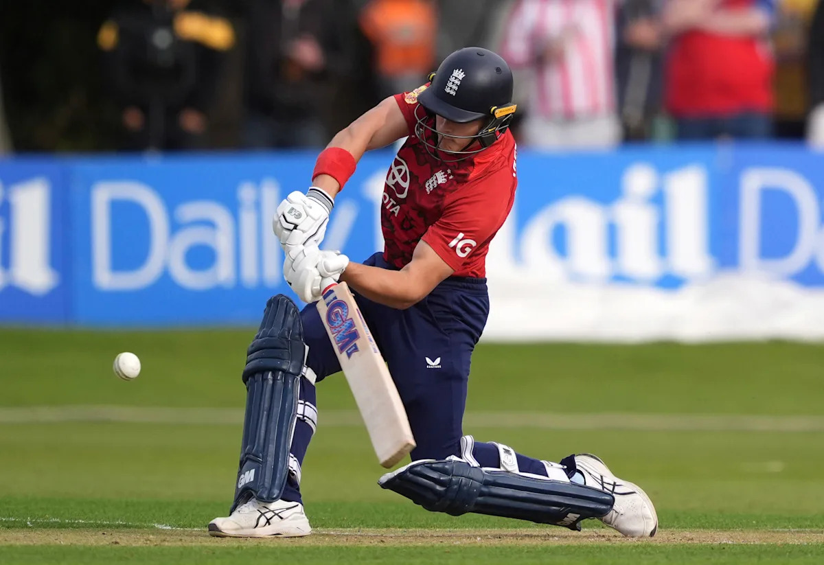 Image d'illustration pour: Good start for Bethell as England beats Ireland by 4 wickets in 1st T20