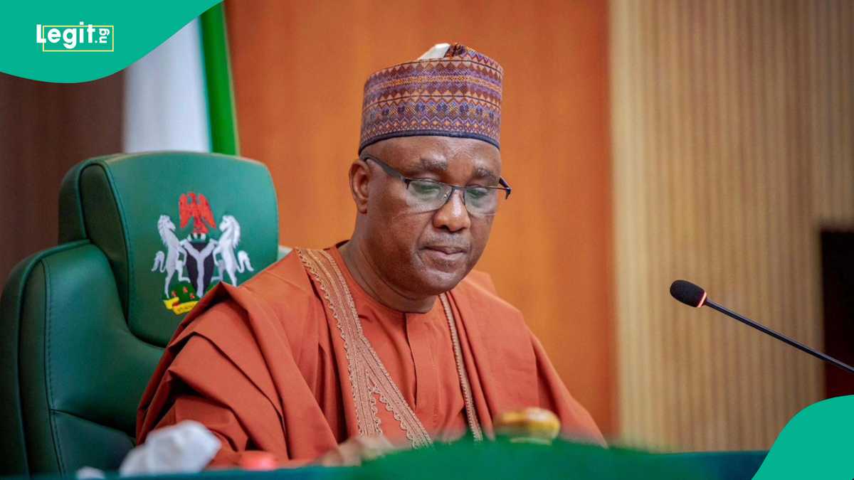 Image d'illustration pour: Reps deputy spokesman hails Speaker Abbas, mentions what Nigerians should expect as House resumes plenary