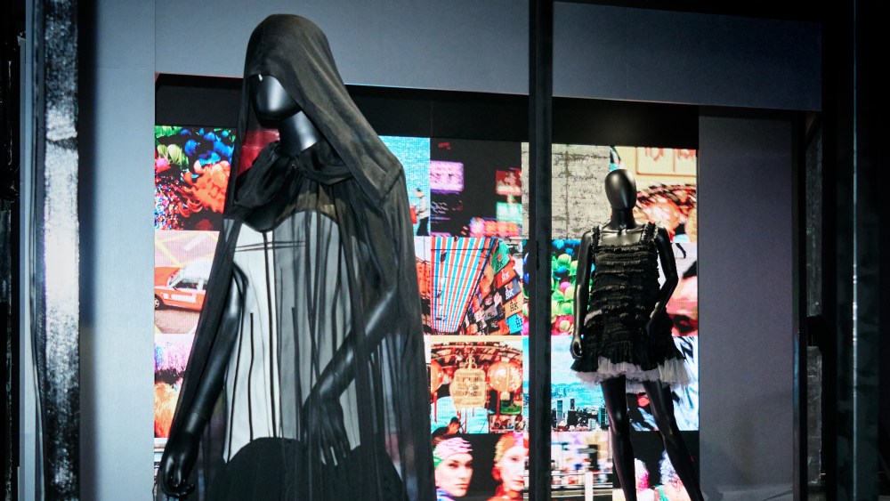 Image d'illustration pour: FabriX Explores Digital Boundaries in Paris With Germanier, Alainpaul, Caroline Hu and Didu