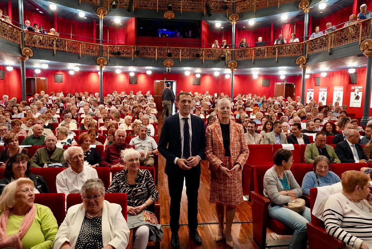 Image d'illustration pour: Cerca de 400 personas de 78 municipios de Valladolid celebran en el...
