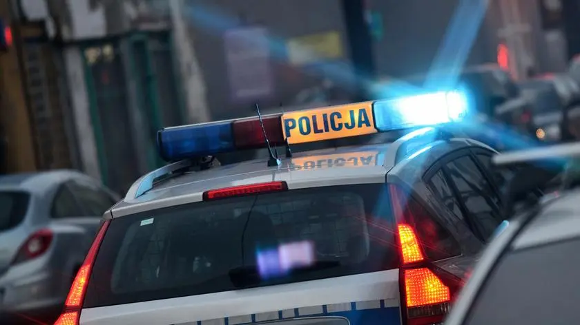 Image d'illustration pour: Zmarł po policyjnej interwencji. "Stosowano jedynie siłę fizyczną i kajdanki"