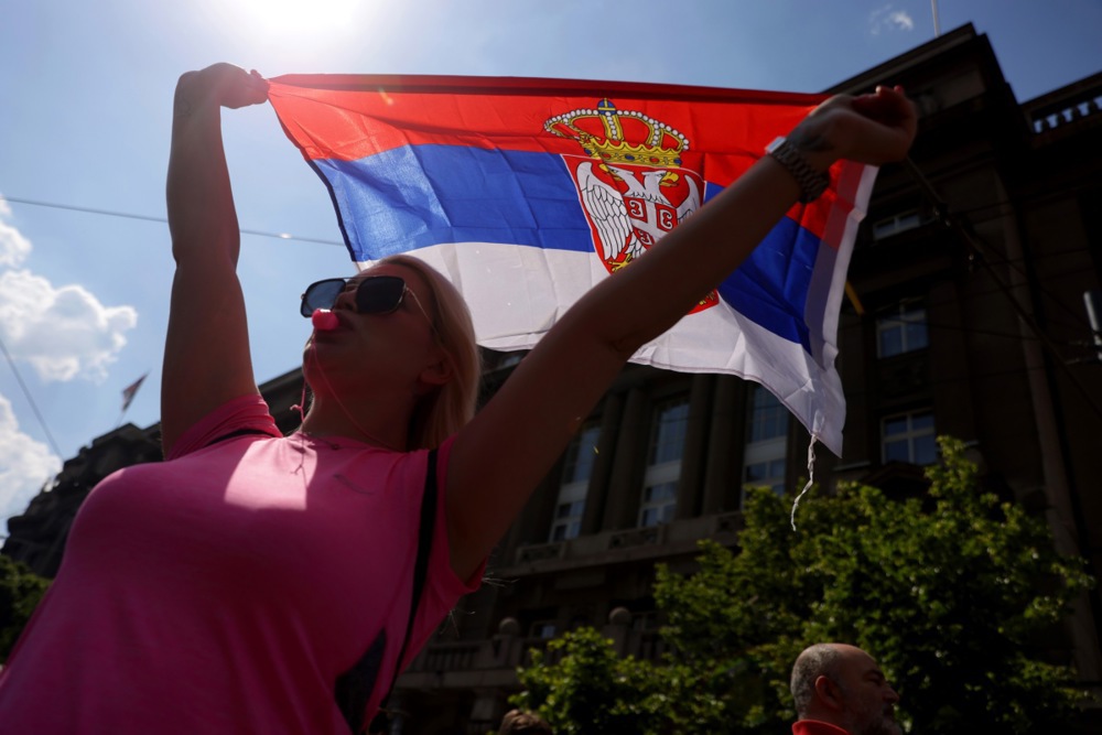 Image d'illustration pour: Непал, Србија, Перу: протести на Генерацијата З низ целиот свет - МКД.МК