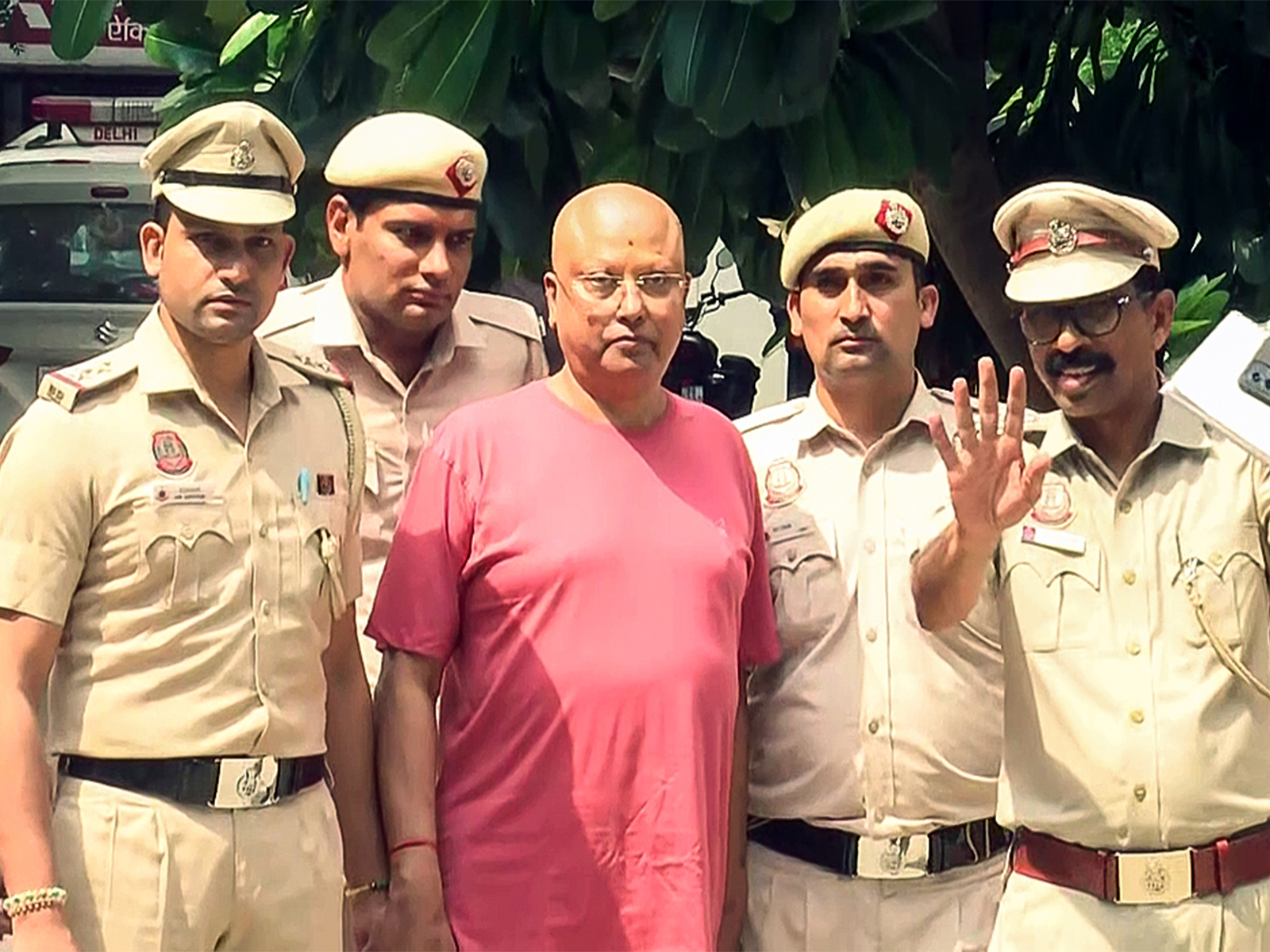 Image d'illustration pour: Chaitanyananda Saraswati to be produced in court today, police not seeking further remand