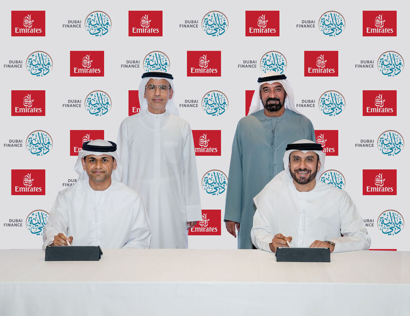 Image d'illustration pour: Emirates, flydubai i Dubaj Finance łączą siły, aby upowszechnić płatności bezgotówkowe. | infoWire.pl