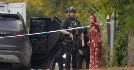 Image d'illustration pour: One of 2 victims in Manchester synagogue attack was accidenally shot by police