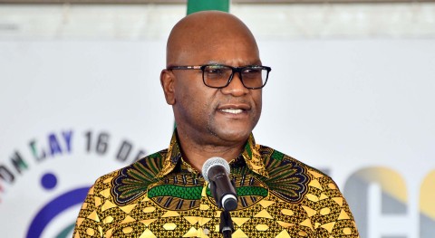Image d'illustration pour: SA sends team to investigate Nathi Mthethwa's death in Paris