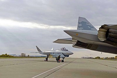 Image d'illustration pour: Quân sự thế giới 4-10: Tiêm kích tàng hình Su-75 của Nga xuất hiện
