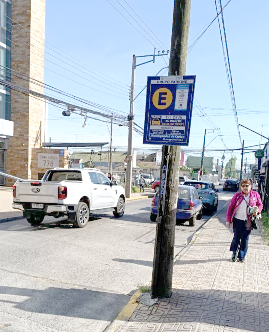 Image d'illustration pour: Postergada quedó la licitación del servicio de parquímetros en Curicó - Diario La Prensa